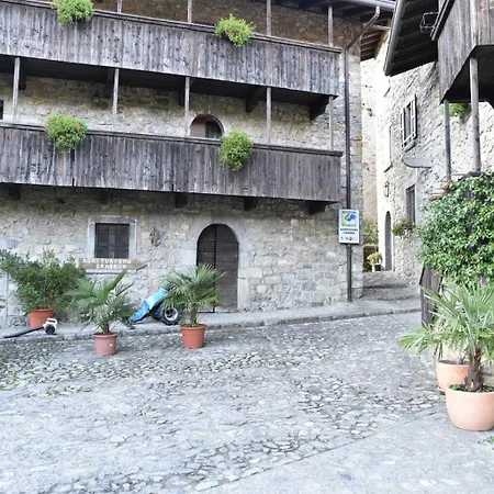 Grabbia Farm stay *